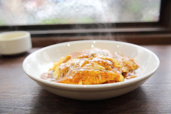 Curry ris med ägg japansk stil — Stockfoto