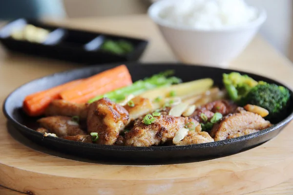 Bifes de frango Estilo japonês, comida japonesa — Fotografia de Stock
