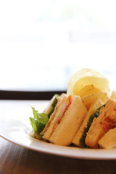 Club sandwich på trä — Stockfoto