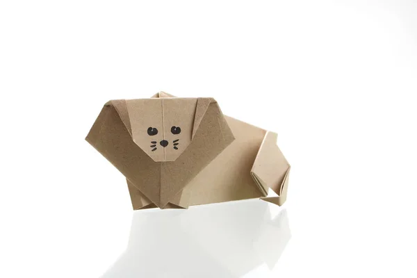 Origami lion papercraft by recycle paper isolated in white backg — Stock Photo, Image