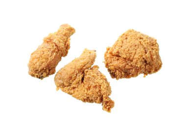 Beyaz arka planda izole kızarmış tavuk