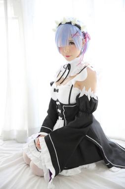 Japonya anime cosplay kız beyaz ses tonuyla