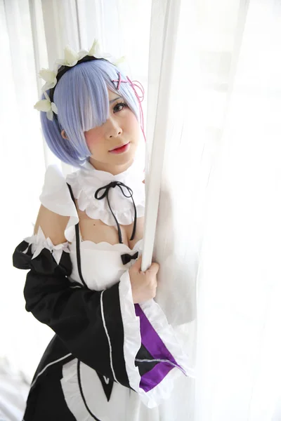 Japan anime cosplay meisje in witte Toon — Stockfoto