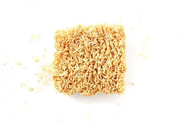 Fideos instantáneos aislados sobre fondo blanco — Foto de Stock