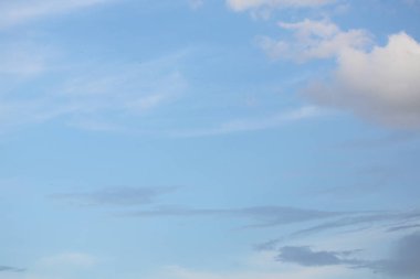 Gökyüzü arka plan bulut bir gün ile