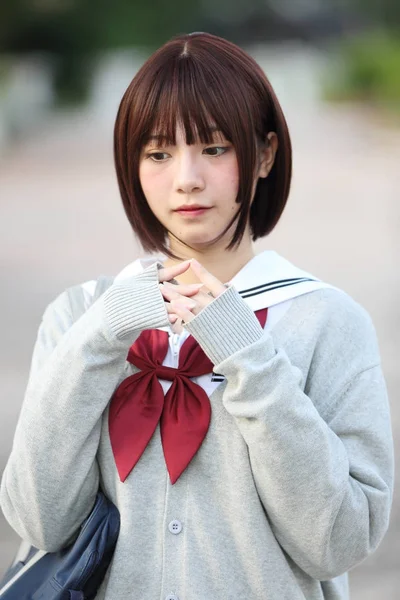 Retrato Menina Escola Japonesa Com Parque Rural — Fotografia de Stock