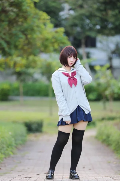Portrait Écolière Japonaise Avec Parc Campagne — Photo