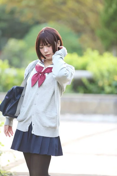 Retrato Menina Escola Japonesa Com Parque Rural — Fotografia de Stock