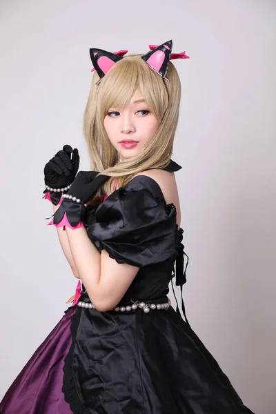 Japan anime cosplay, porträt von mädchen cosplay isoliert in weiß — Stockfoto