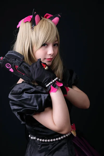 Japan anime cosplay, porträt von mädchen cosplay isoliert in schwarz — Stockfoto