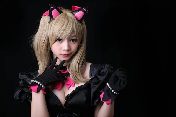 Japonia anime cosplay, portret dziewczyny cosplay odizolowany w czerni — Zdjęcie stockowe