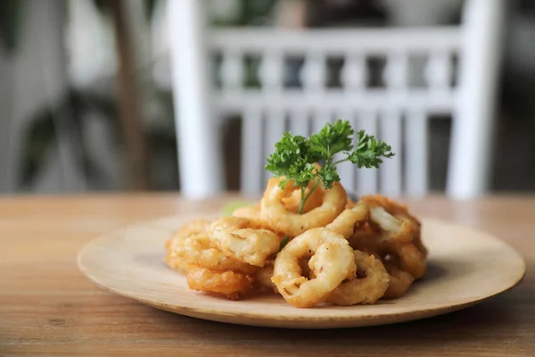 Caramari , Appetizer Crispy fried squid ring with tartar sauce o — Stock Photo, Image