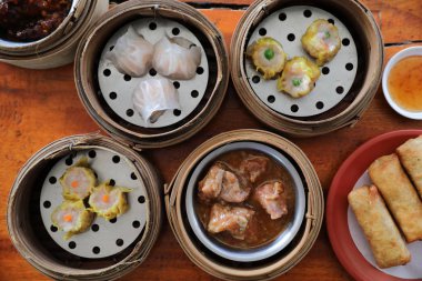 Dim sum , Ahşap sepet Çin gıda Buharlı Köfte 