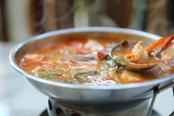 Tom Yum Goong Baharatlı Çorba Tayland yerel yemekleri