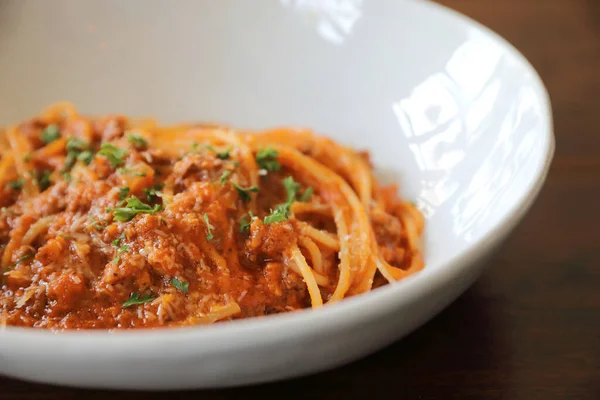Spaghetti Bolognese Minced Beef Tomato Sauce Garnished Parmesan Cheese Basil — Stock Photo, Image