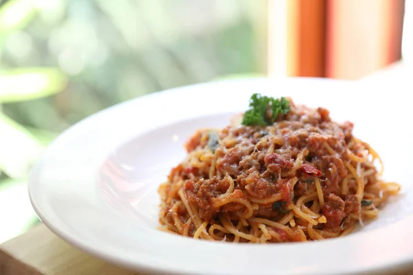 Spaghetti Bolognese Minced Beef Tomato Sauce Garnished Parmesan Cheese Basil — Stock Photo, Image