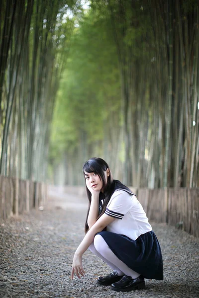 Porträtt Vackra Asiatiska Japanska High School Flicka Uniform Ser Med — Stockfoto