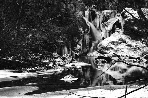 Cascade gelée Somme — Photo