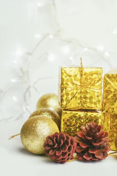 Zlatý Vánoční dekorace — Stock fotografie