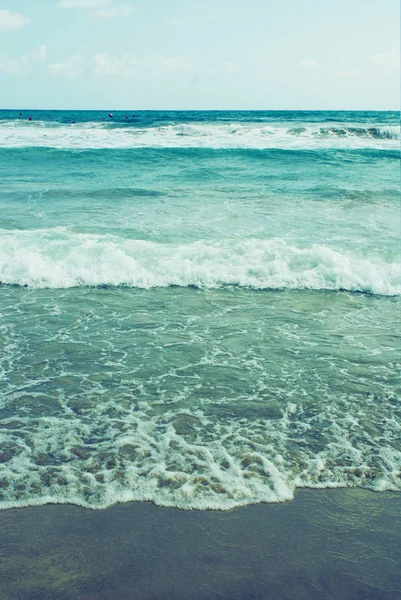 Mar com céu azul — Fotografia de Stock