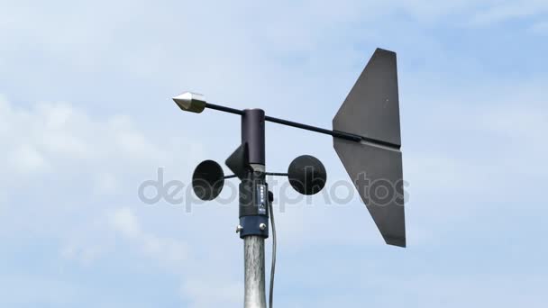 Anemometer voor het meten van wind — Stockvideo