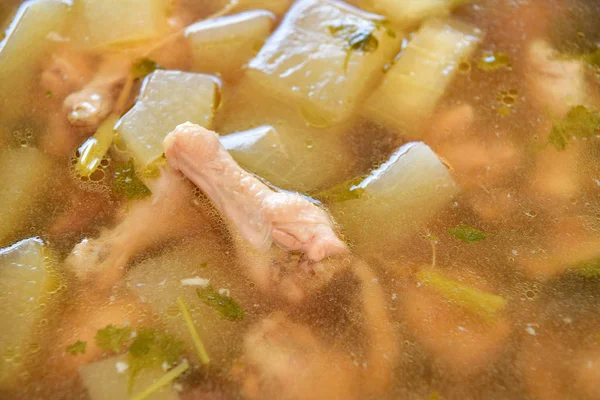 Κοτόπουλο και πεπόνι χειμώνα σούπα, Ταϊλανδικά τρόφιμα. — Φωτογραφία Αρχείου