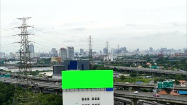 Ekspres, zaman atlamalı billboard reklam.