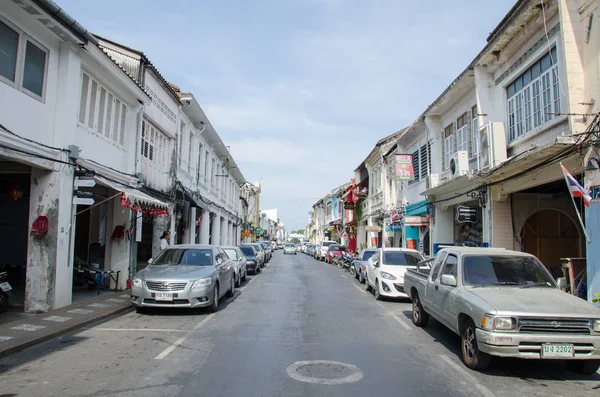 Byggnad, kinesisk-portugisisk arkitektur på Phuket — Stockfoto