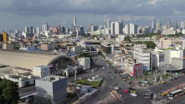 Pohled na obchodní čtvrti v Bangkoku — Stock video