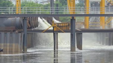 Drenaj sistemi taşkın koruma yapıldı..