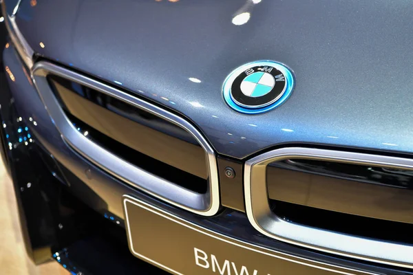 BMW i8 en exhibición en el 38º Salón Internacional del Automóvil de Bangkok Tailandia 2017 — Foto de Stock