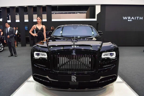 Rolls-Royce Wraith van de rode auto — Stockfoto