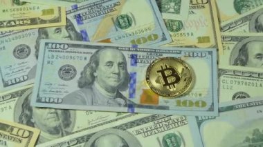 Altın Bitcoin, Btc sikke, Lirası üstünde bizi dolar. BTC altın sikke sanal elektronik para bankacılık web ve uluslararası ağ ödeme için sembolüdür. Dolly tarafından Yakınlaştır.