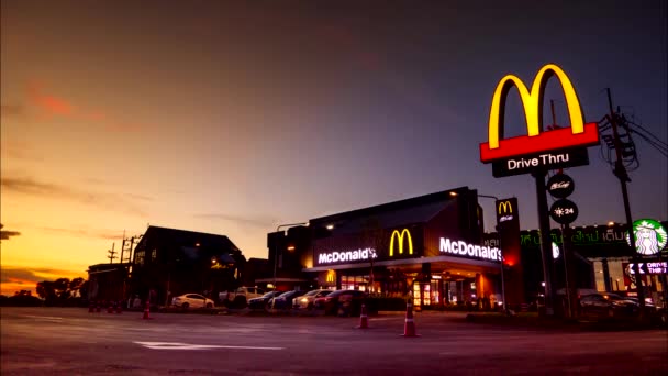 Ayutthaya Mei Mcdonald Corporation Thailand Bij Zonsondergang Werelds Grootste Keten — Stockvideo