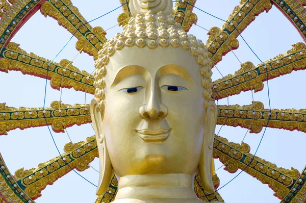 Kopf der 12 Meter großen Buddha-Statue — Stockfoto