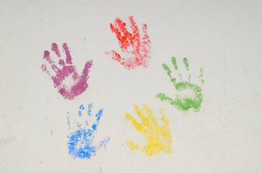 Eller doku duvar boyalı