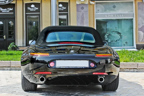 Kiev, Ukrayna; 13 Temmuz 2015; BMW Z8. Arkadan Görünüm. Editoryal fotoğraf.