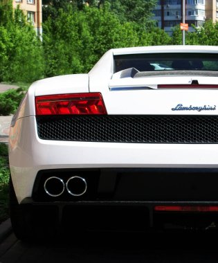 26 Eylül 2016, Kiev. Lamborghini Gallardo Lp560-4. Beyaz. Editoryal fotoğraf.