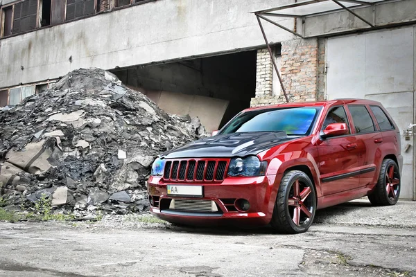 Kiev, Ucrania; 4 de septiembre, Jeep Grand Cherokee SRT8. Foto editorial . —  Fotos de Stock