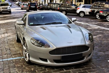 Kiev, Ukrayna; 20 Eylül 2015; Aston Martin Db9. İngilizce supercar. Editoryal fotoğraf.