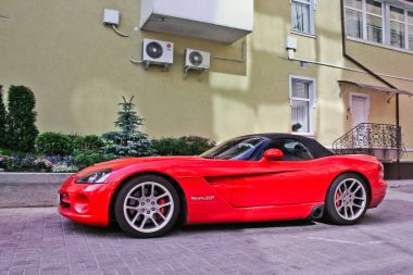 Ukrayna, Kiev; 23 Eylül 2014; Dodge Viper Hennessey Venom 1000 Yataklı Turbo Cabrio. Editoryal fotoğraf.