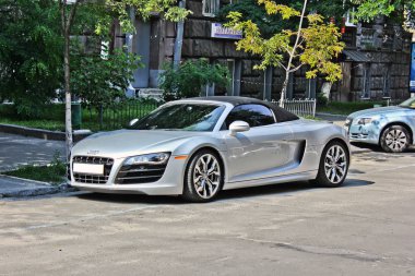 17 Haziran 2014, Kiev, Ukrayna. Audi R8 Spyder. Editoryal fotoğraf.