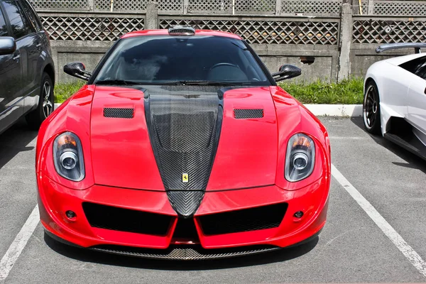 Kiev, Ukraine ; 11 avril 2016. Ferrari 599 GTB Fiorano Stallone Mansory. Photo éditoriale . — Photo