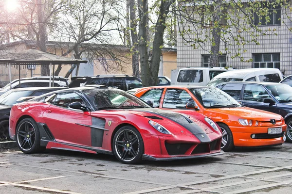 Kiev, Ucrânia; 11 de abril de 2016. Ferrari 599 GTB Fiorano Stallone Mansory. Foto editorial . — Fotografia de Stock