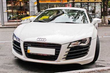 Ukrayna, Kiev; 15 Ağustos 2013; Audi R8. Editoryal fotoğraf.