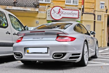Ukrayna, Kiev; 15 Ağustos 2013; Porsche 911 Turbo S. editoryal fotoğraf.