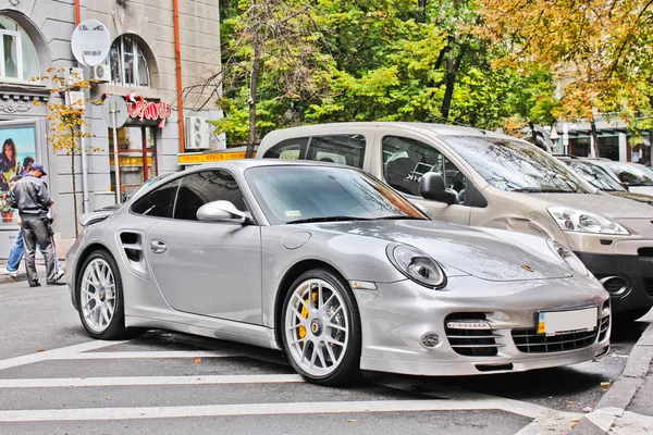 Ukrajina, Kiev; 15. srpna 2013; Porsche 911 Turbo S. redakční fotografie. — Stock fotografie