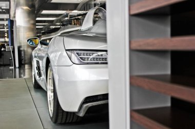 Kiev, 2 Ekim 2013. Mercedes-Benz Slr Mclaren Stirling Moss. AMG. Araba farlar. Lüks farlar. Editoryal fotoğraf.