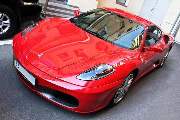 Kiev, Ukraine; October 14, 2015; Ferrari F430. Red. Editorial photo. — Stock Photo, Image