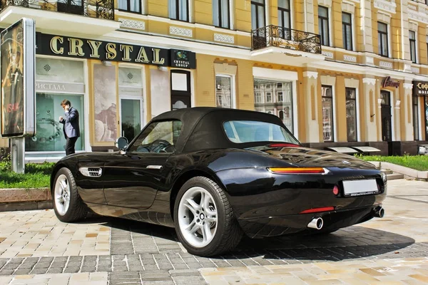 Kiev, Ukrayna; 13 Temmuz 2015; BMW Z8. Arkadan Görünüm. Editoryal fotoğraf.